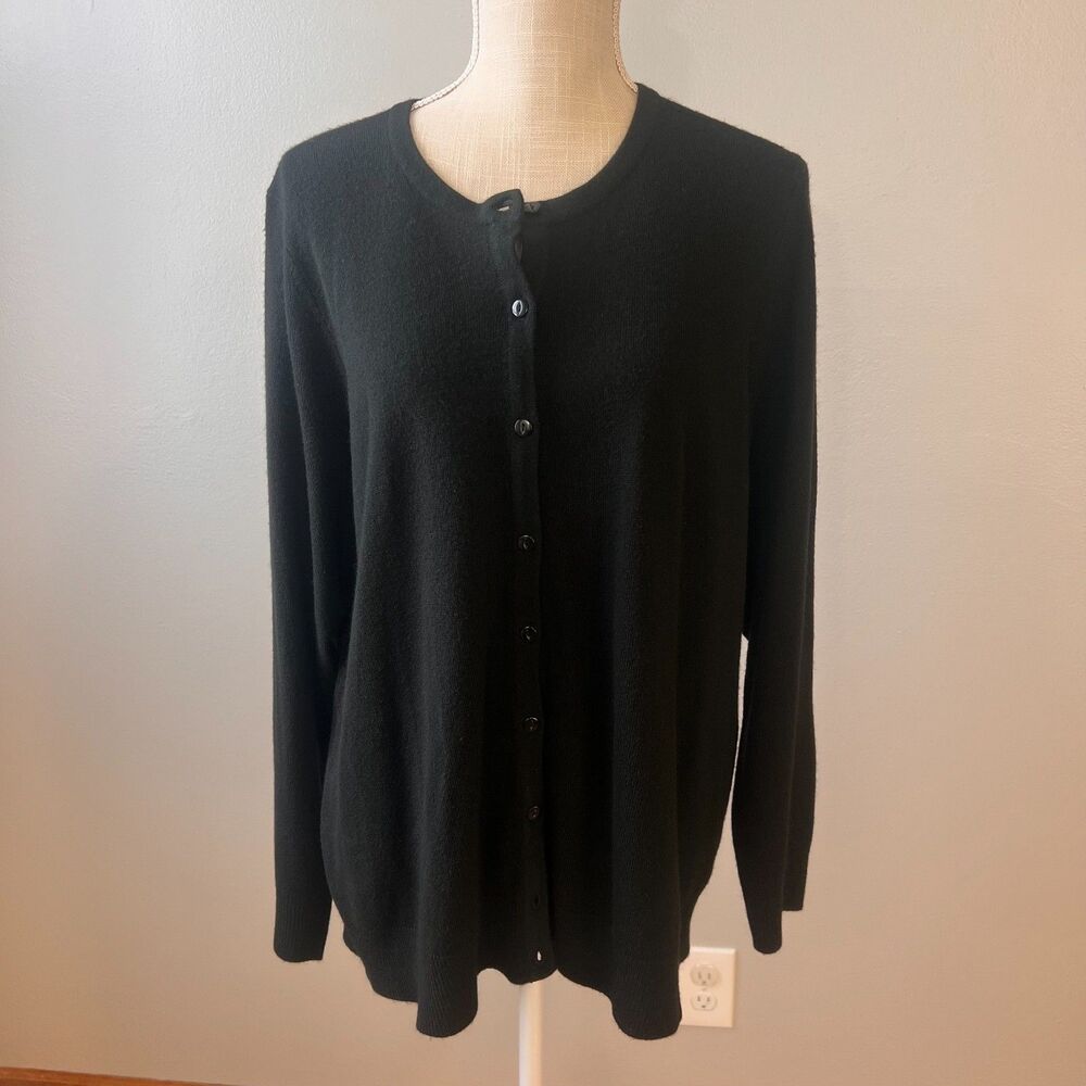 Croft & Barrow Woman's Black Knit Button Front Cardigan Plus 2X